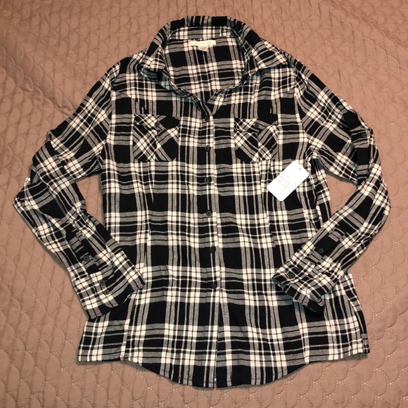 Canyon River Blues Tops - 💟BNWT Flannel, black and white. Longer length.